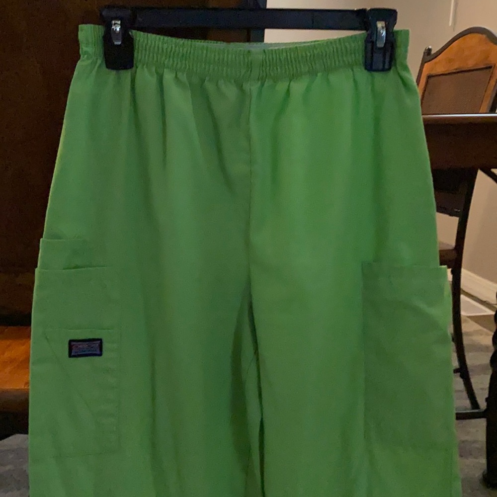Scrub pants